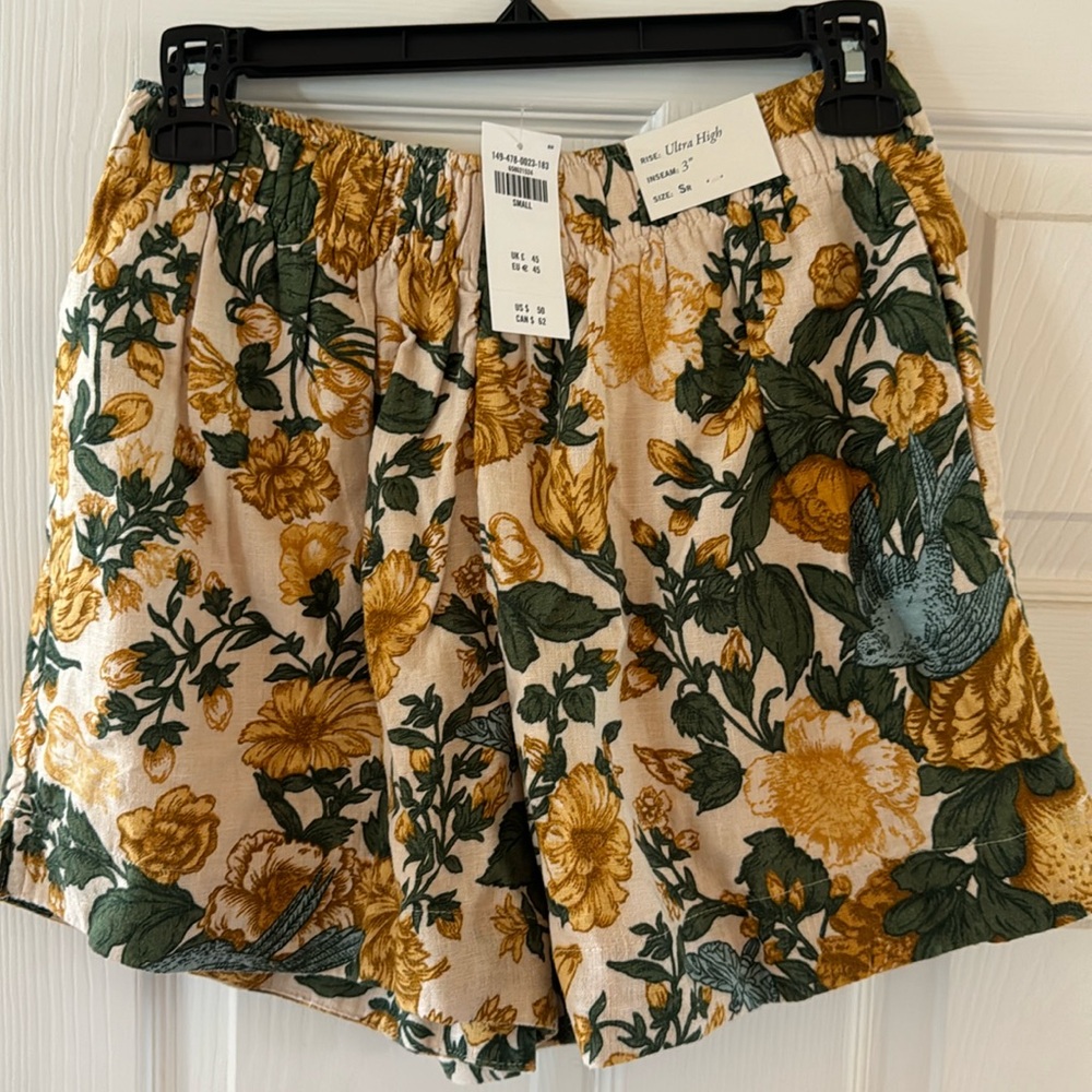 NWT Abercrombie & Fitch Ultra High Rise Pull On Linen blend shorts size Small